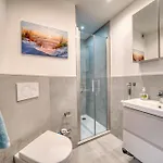 - Haus H, App 0h0909 Appartamento *