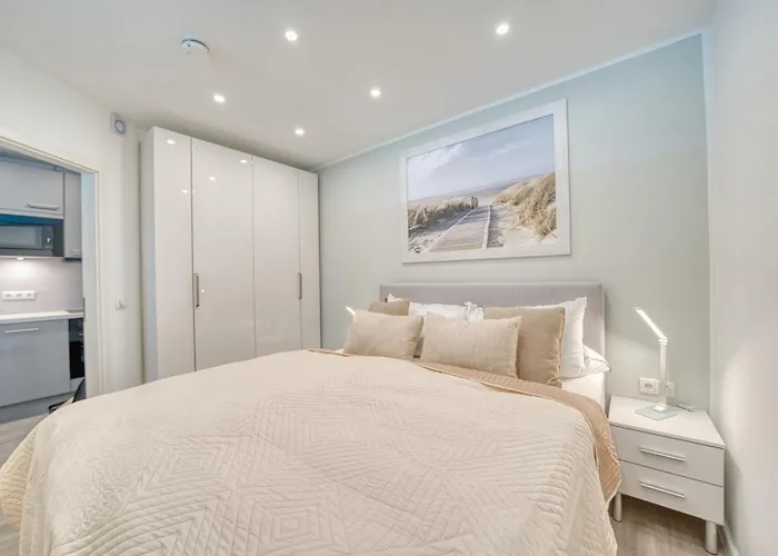 - Haus H, App 0h0909 Apartment *